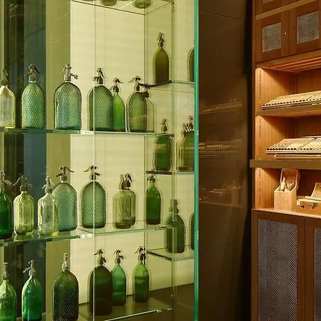 Roomers Baden-baden, Autograph Collection