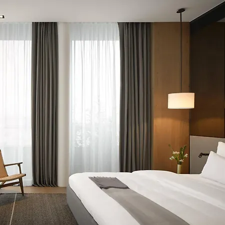 Roomers Baden-baden, Autograph Collection