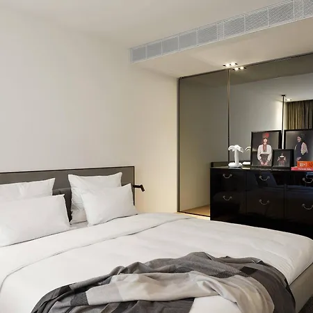 Roomers Baden-baden, Autograph Collection Szálloda 5*