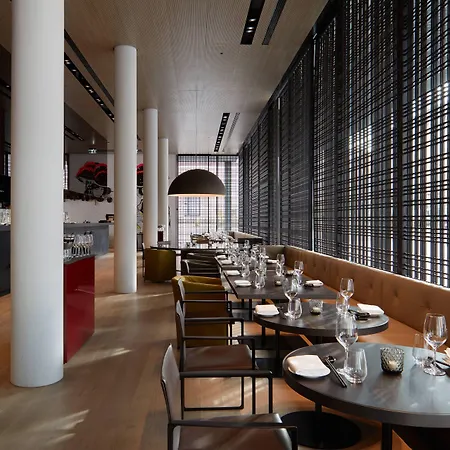 ホテル ルーマーズ バーデンバーデン オートグラフ コレクション