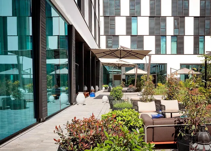 Roomers Baden-baden, Autograph Collection