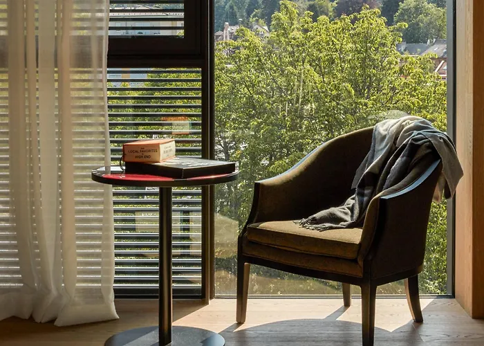 Roomers Baden-baden, Autograph Collection