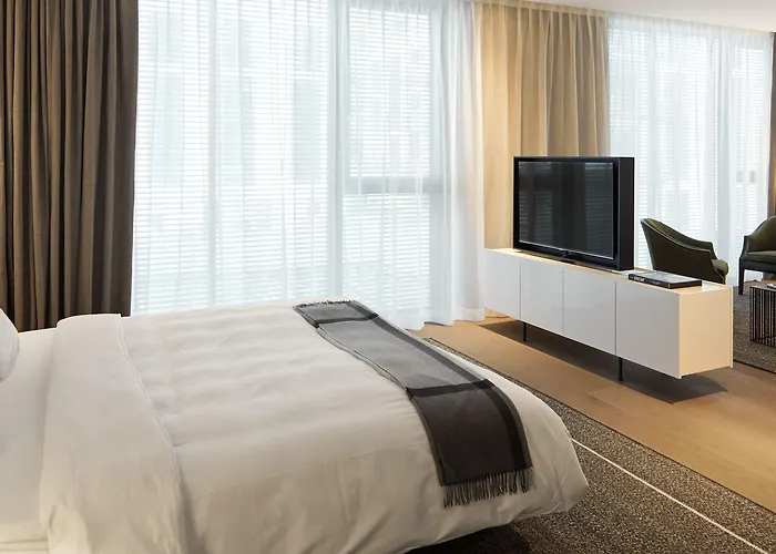 Roomers Baden-baden, Autograph Collection 5*